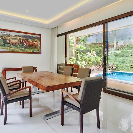 Oyama City View Villa 4 Bedrooms With A Private Swimming Pool บันดุง ภายนอก รูปภาพ