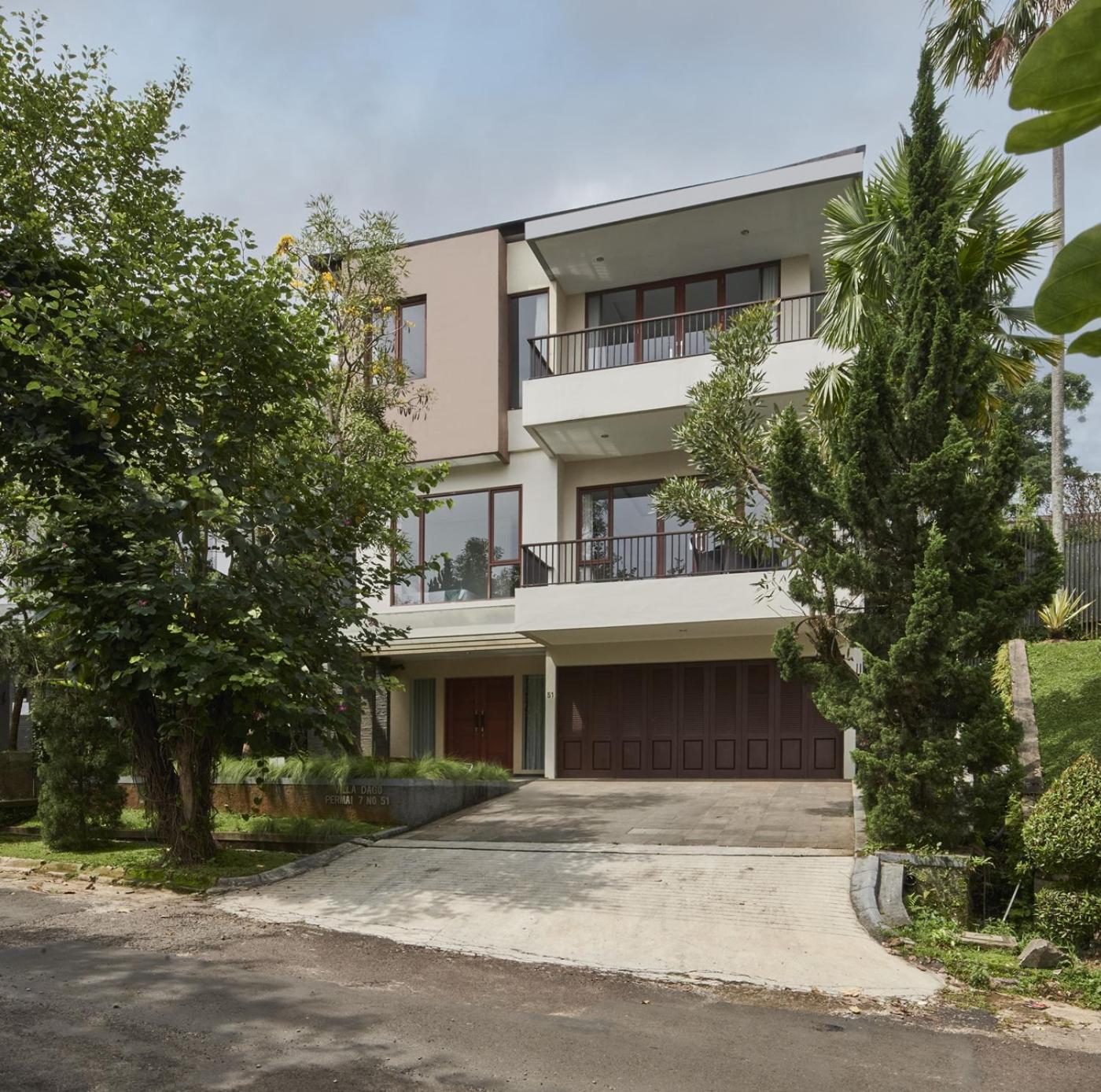 Oyama City View Villa 4 Bedrooms With A Private Swimming Pool บันดุง ภายนอก รูปภาพ