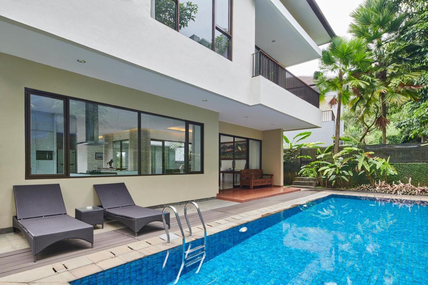 Oyama City View Villa 4 Bedrooms With A Private Swimming Pool บันดุง ภายนอก รูปภาพ