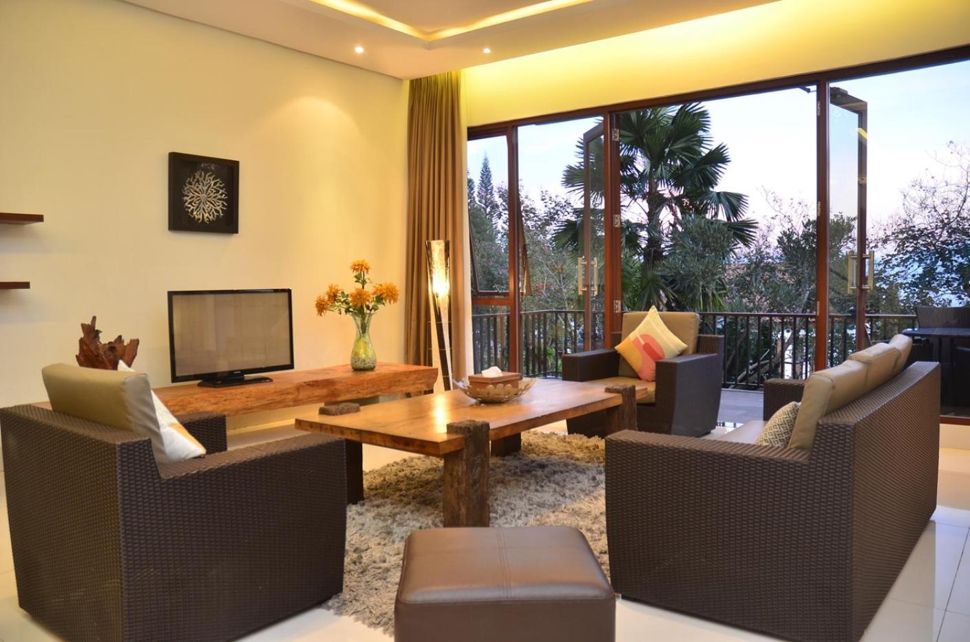 Oyama City View Villa 4 Bedrooms With A Private Swimming Pool บันดุง ภายนอก รูปภาพ